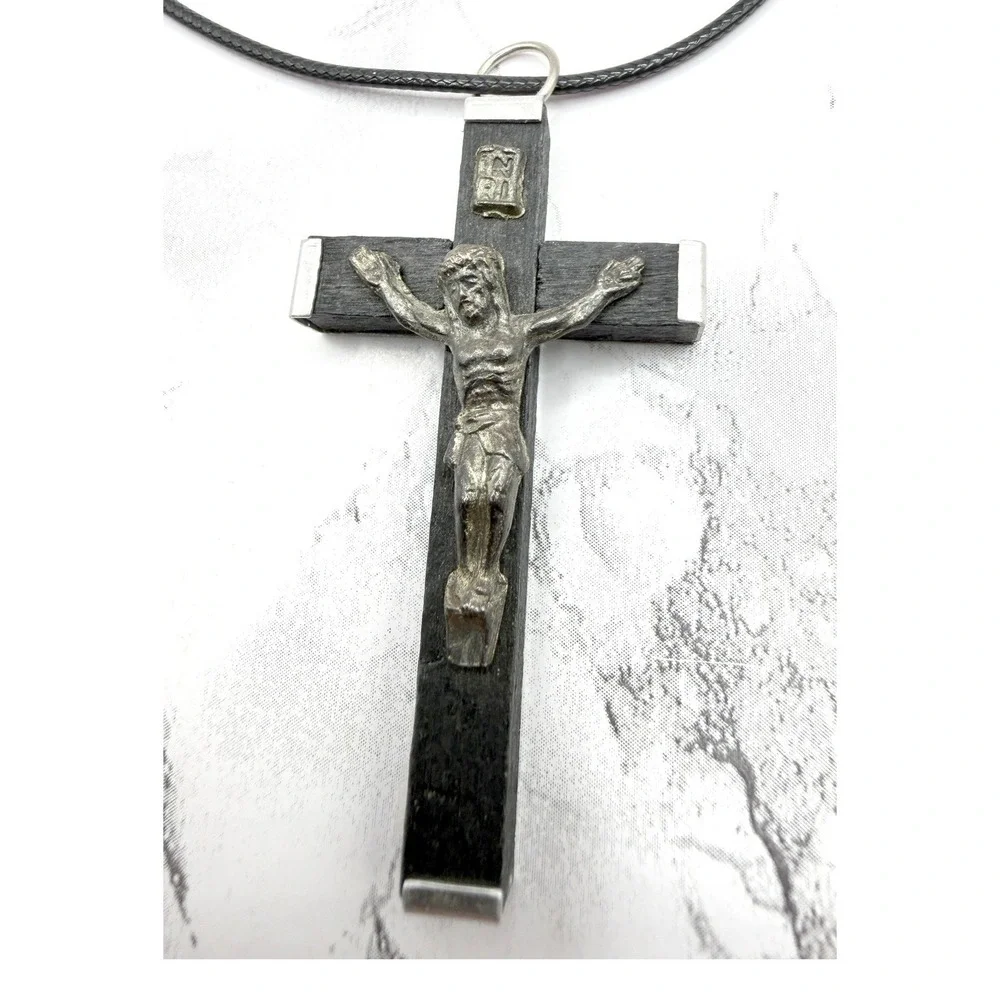 Vintage Italian Wooden Crucifix‎ Necklace Gold Tone Corpus Cross Catholic 20
